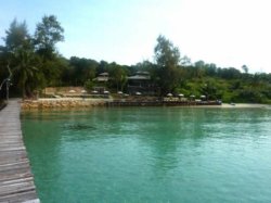 วิวทิวทัศน์ของร้านอาหารที่เกาะกูดรีสอร์ท ที่มองจากท่าเรือ